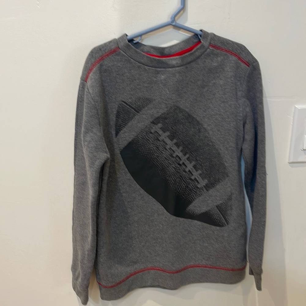 Boys sweater size 6-7